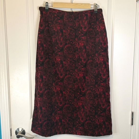 Casual Corner Annex Dresses & Skirts - Vintage 90s Romantic Whimsigoth Red Black Rose Floral Velvet Midi Skirt 10P